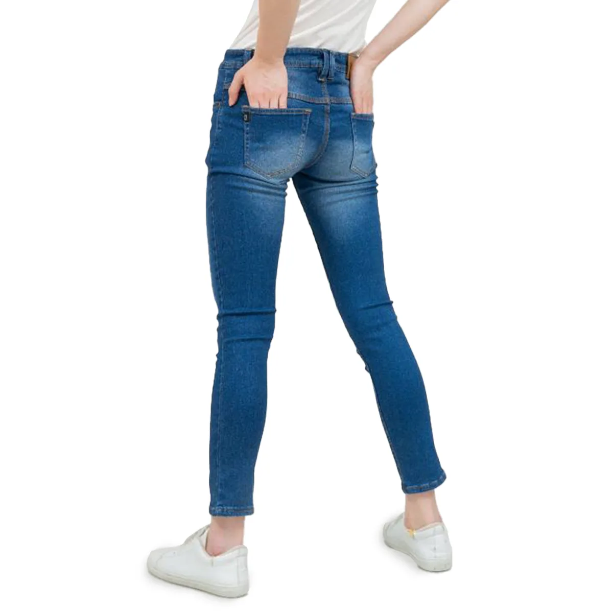 3.Jeans Skinny Blue Wash